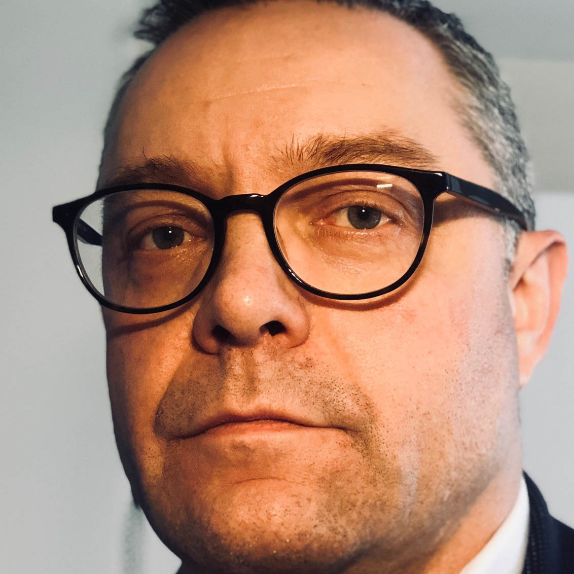 Dr David Pilcher