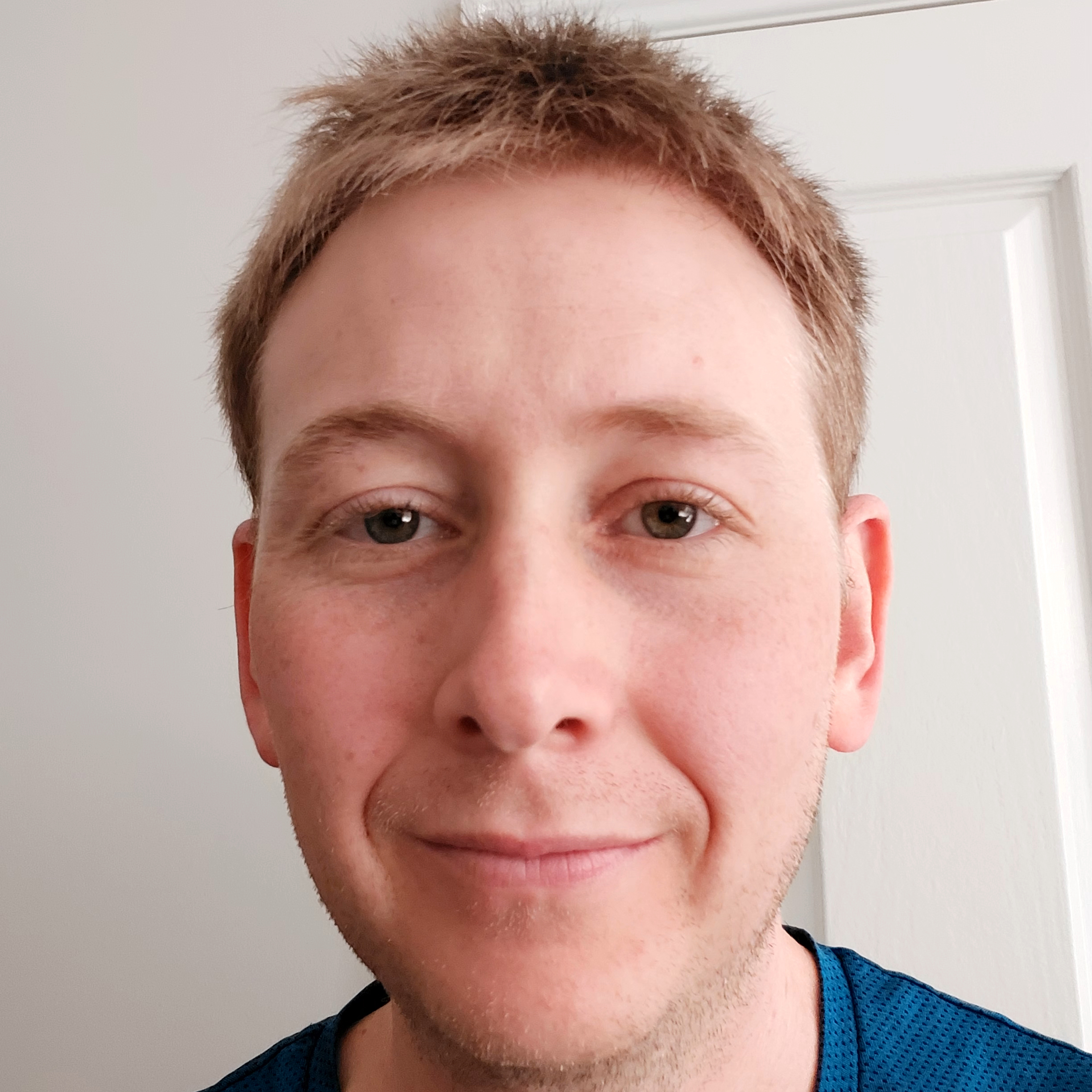 Dr Alex Scott